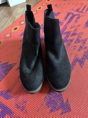 Esprit Black Suede Chelsea Heeled Boots